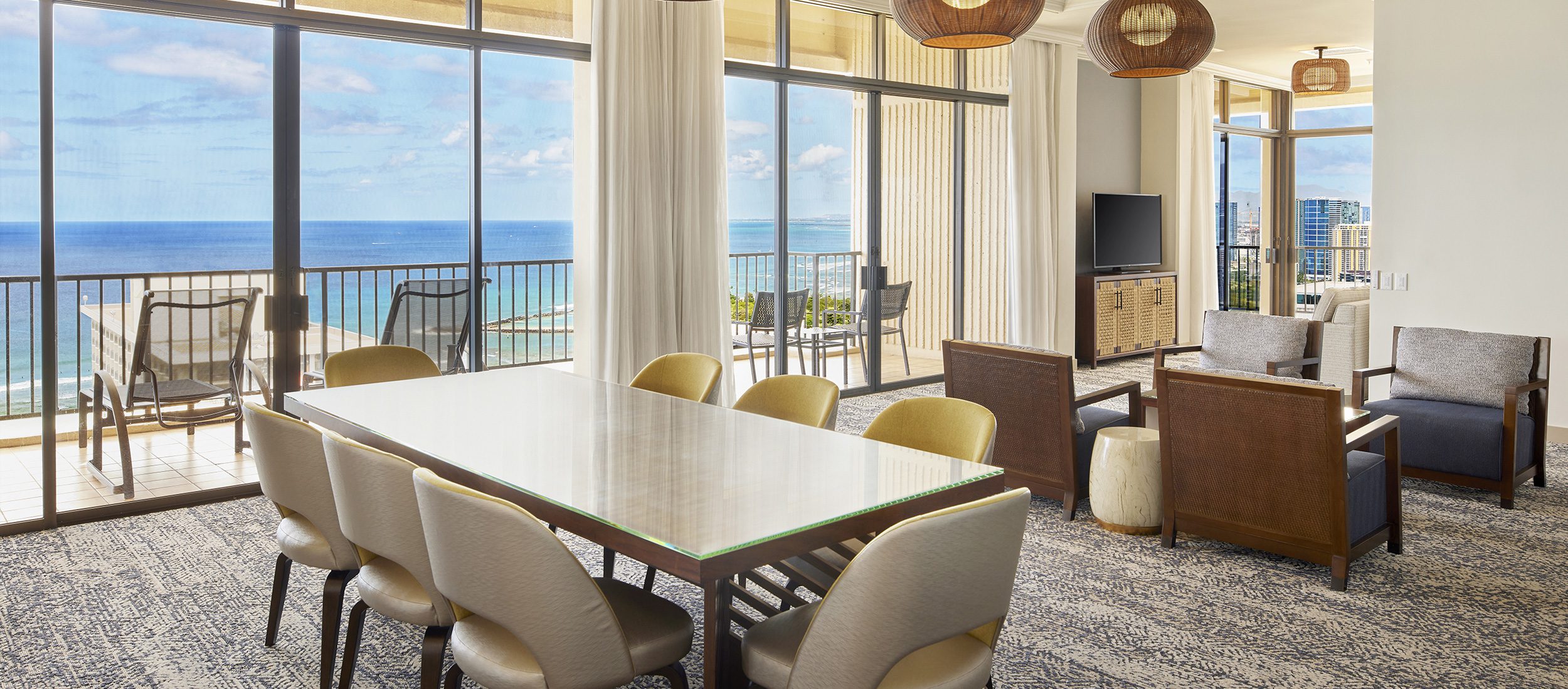 Tapa Tower at Hilton Hawaiian Village