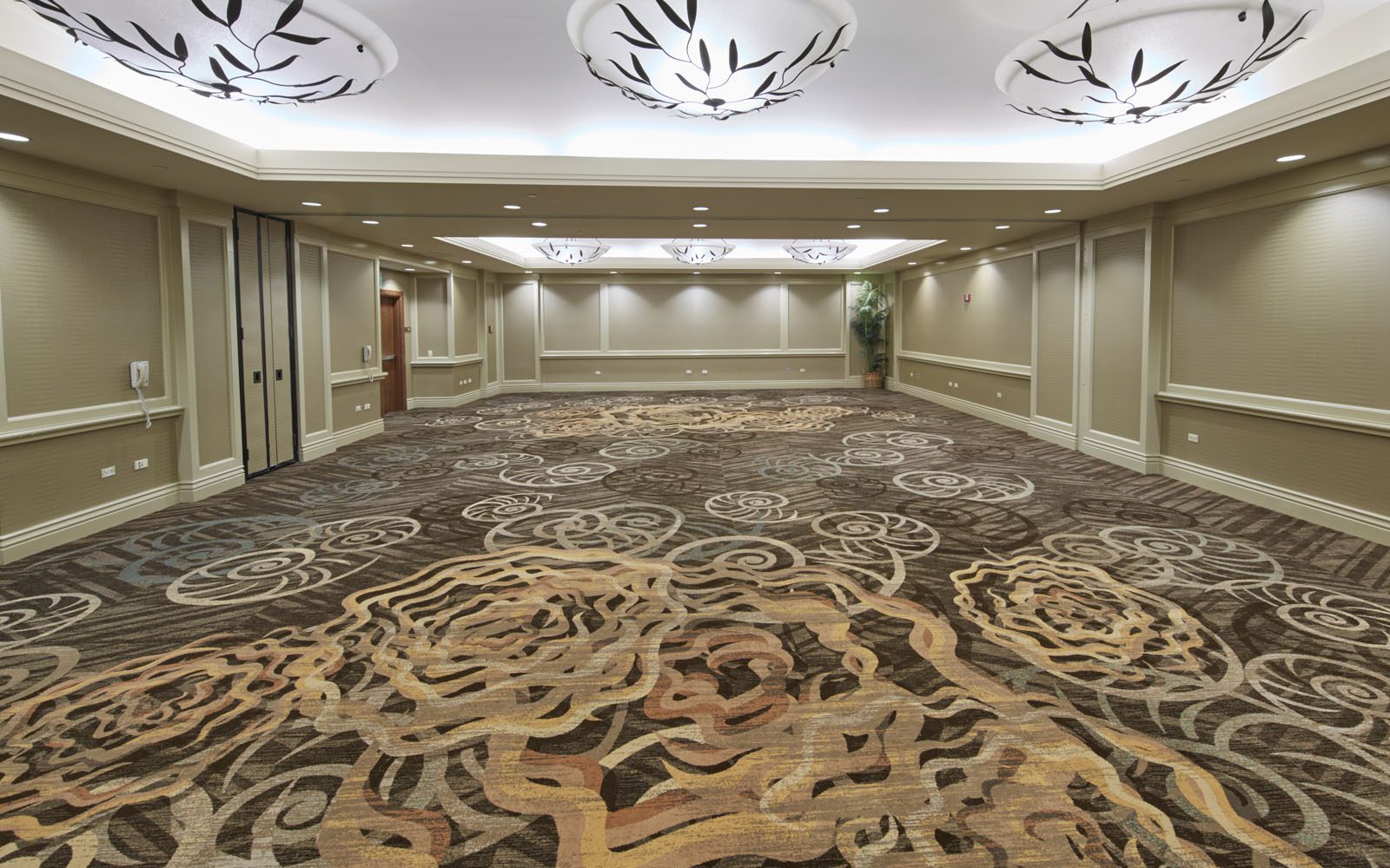 Kalia Executive Conference Center meeting room