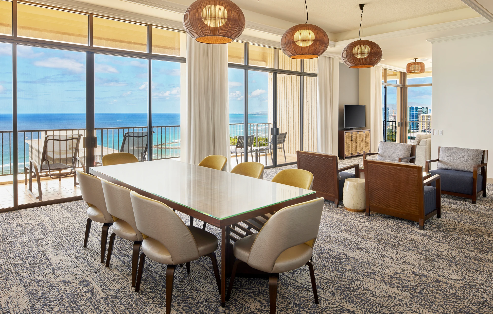 Tapa Tower at the Hilton Hawaiian Village