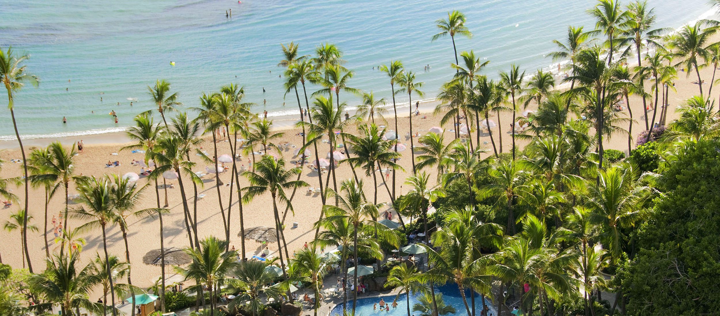Waikiki Beach fronting Hilton Hawaiian Village